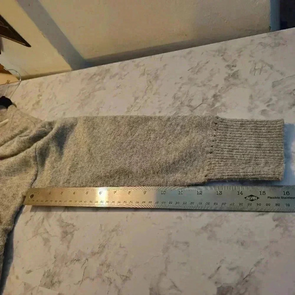 ♥Torrid 00 sweater - Picture 4 of 11